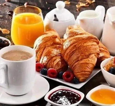 Casale Arancio Bed & Breakfast *