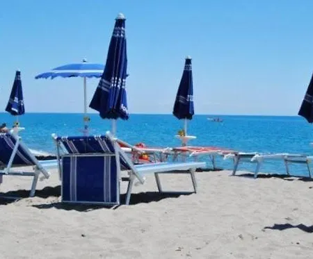 Bed & Breakfast Casale Arancio Piano di Santa Laura